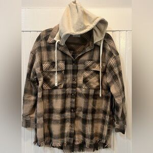 New in Plaid Flannel Hooded Button-Up Shacket Size S